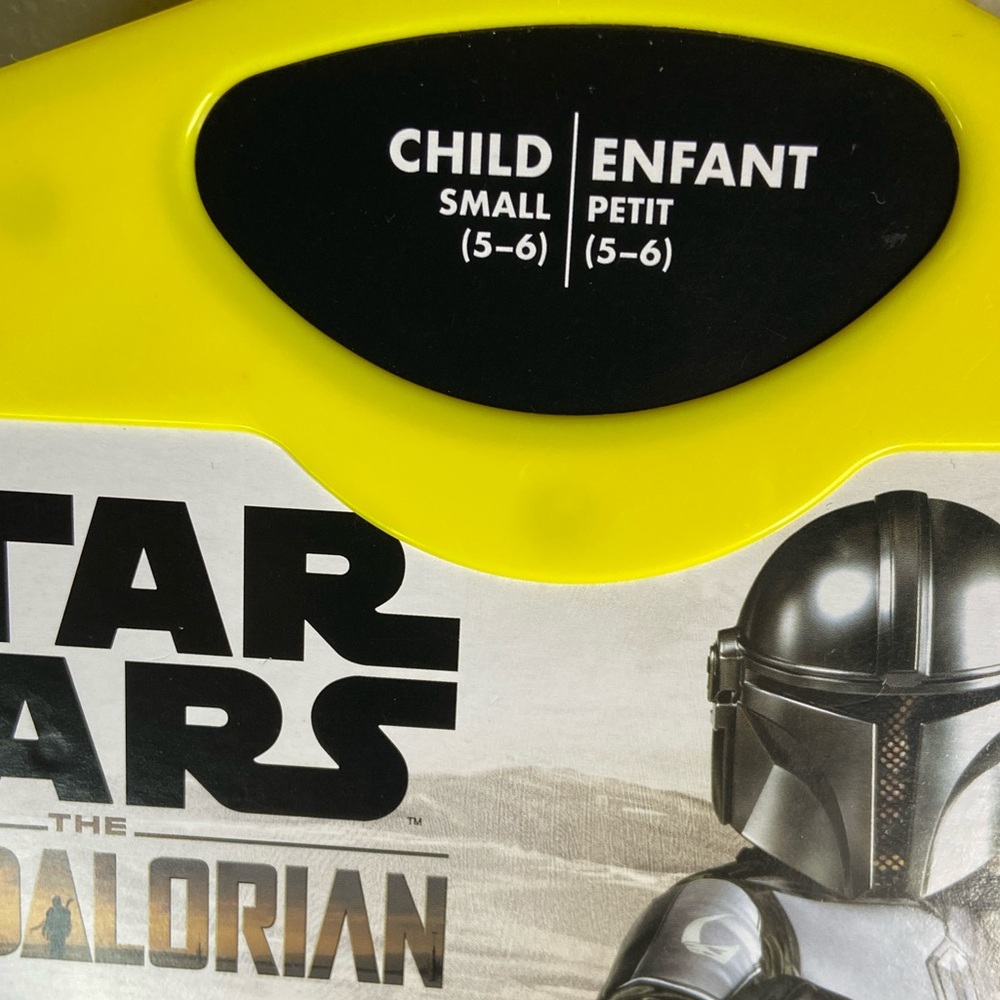 Jazwares STAR WARS Deluxe Mandalorian Halloween Costume Boy’s Size Small 5/6 - Picture 10 of 11
